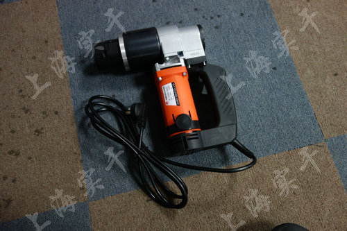 定扭矩電動扳手